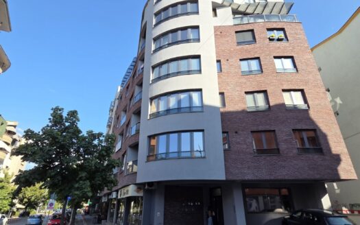 Apartment 66 m2  in Debar Maalo