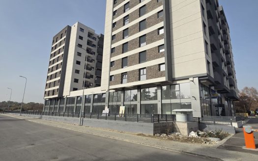 Се издава нова не вселена гарсоњера 31 m2 кај East Gate.