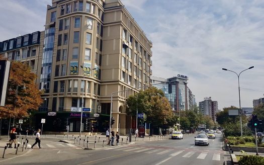 Се издава/продава деловен простор во Центар, Скопје
