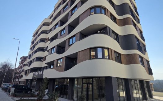 Се издава деловен простор 106 м2 нас. Железара, Скопје