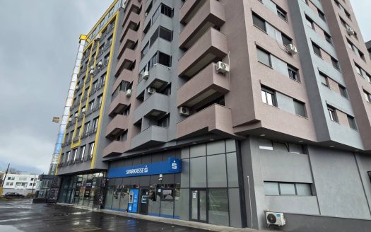 Се издава деловен простор во близина на East Gate.