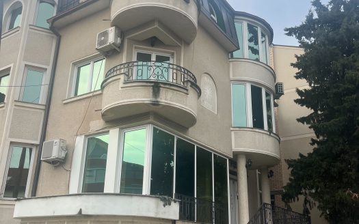 Се издава/продава куќа во населба Тафталиџе