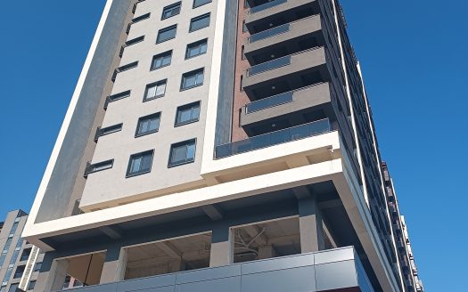 Продажба или издавање на деловен простор од 460м2 во Аеродром.
